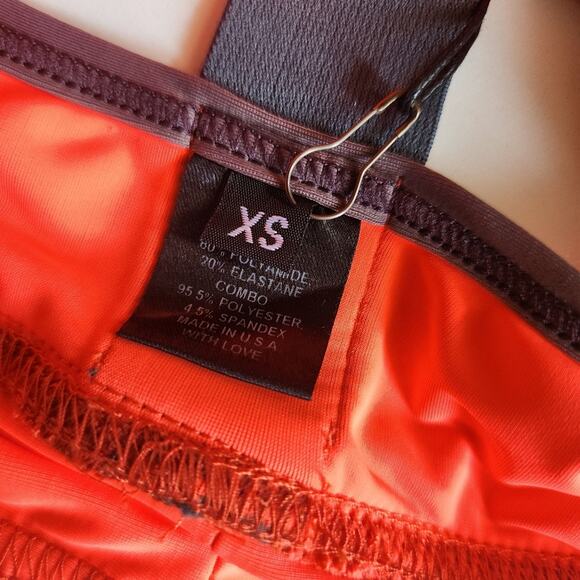 Bandier gridlock VPL Bra Coral Size XS - Picture 6 of 7